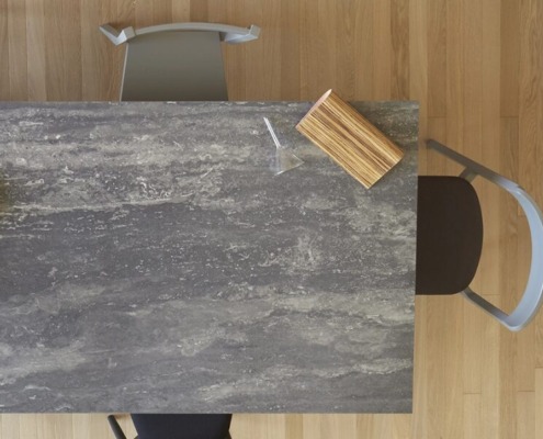 傢俬小知識;家具物料;歐洲傢俬高級物料;Super Ceramic;Super Ceramic特點;Super Ceramic是甚麼;餐檯;櫃;耐磨;耐高溫;歐化傢俬;香港傢俬品牌